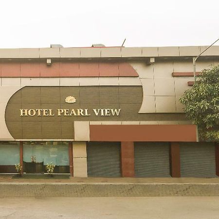 Oyo 8193 Hotel Pearl View Мумбаи Экстерьер фото